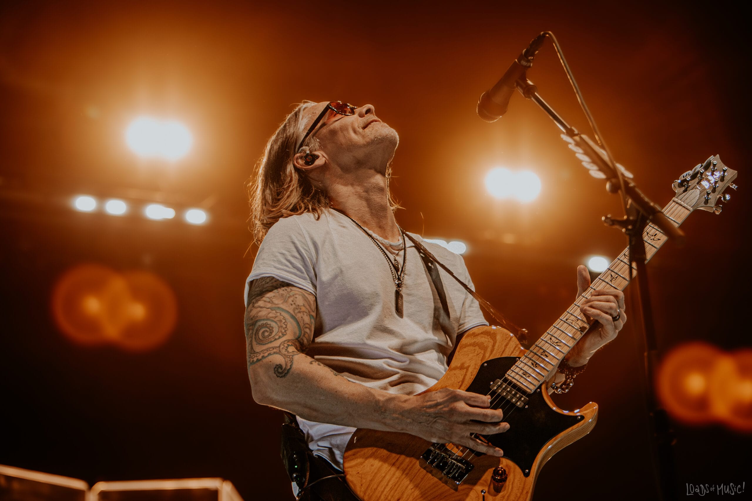 Alter Bridge live performance